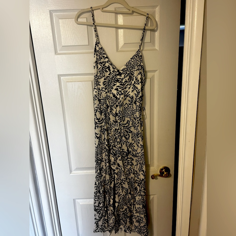 Zara size medium black and white floral dress -NWT